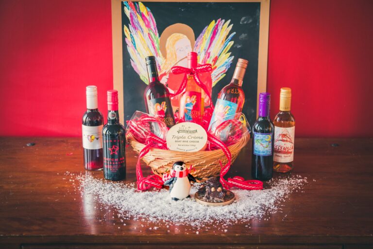 Sweet Wine Gift Basket Ideas for the holidays